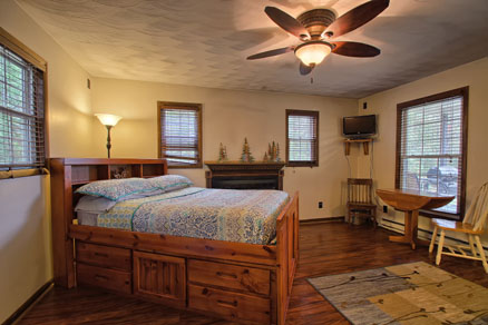 Lily Pad Cabin - Hocking Hills
